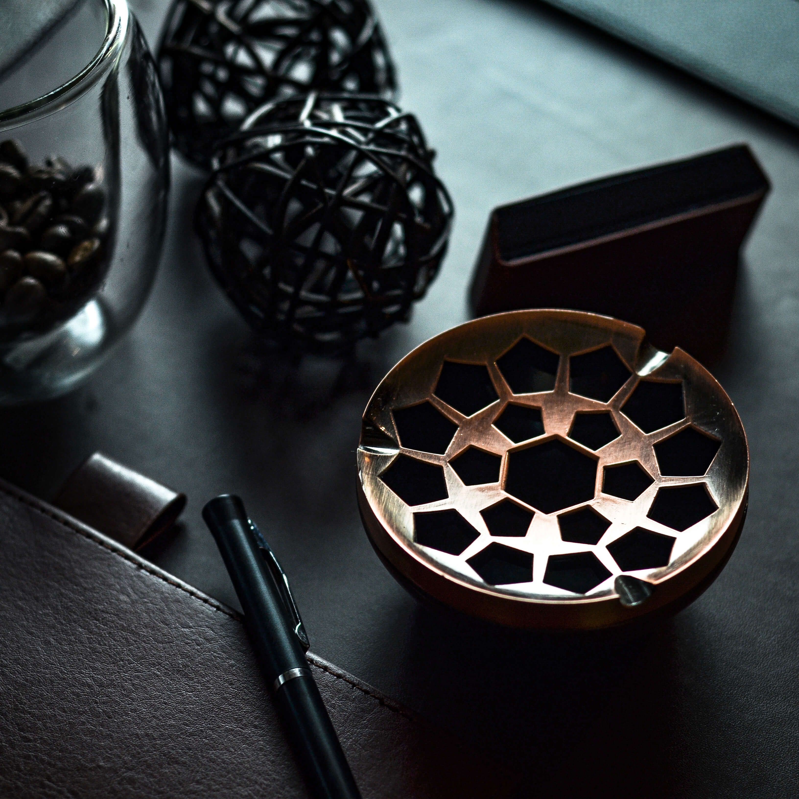 Wild Magma Ashtray Round, Copper