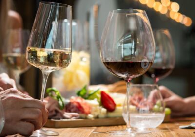 How to Choose the Right Wine Glass for Different Wine Types